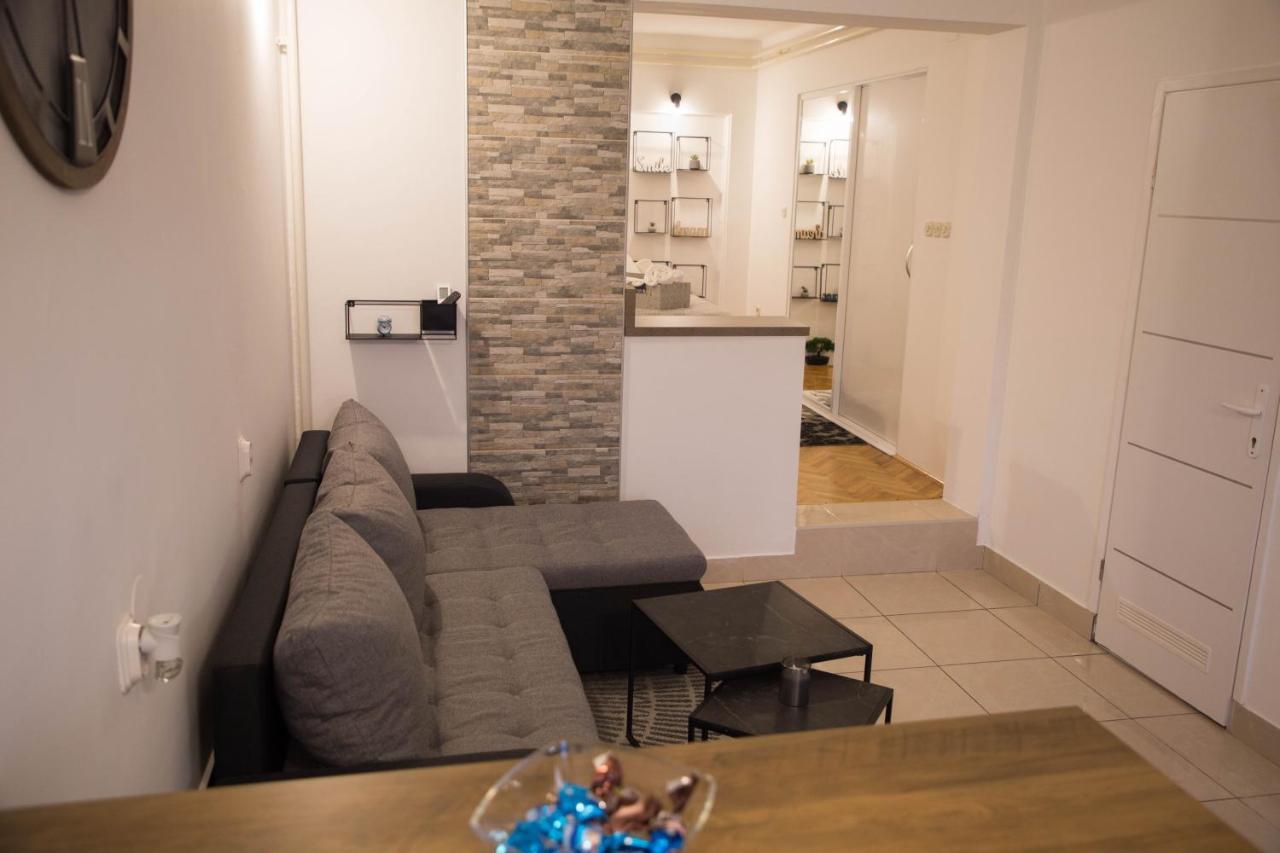 Studio Apartman Suburban Visnjevac Eksteriør billede